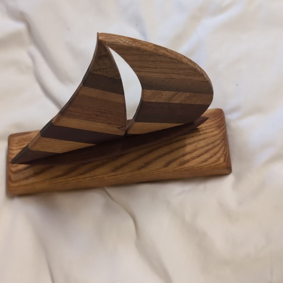 Vintage Wooden sailboat - Picture 3 of 4